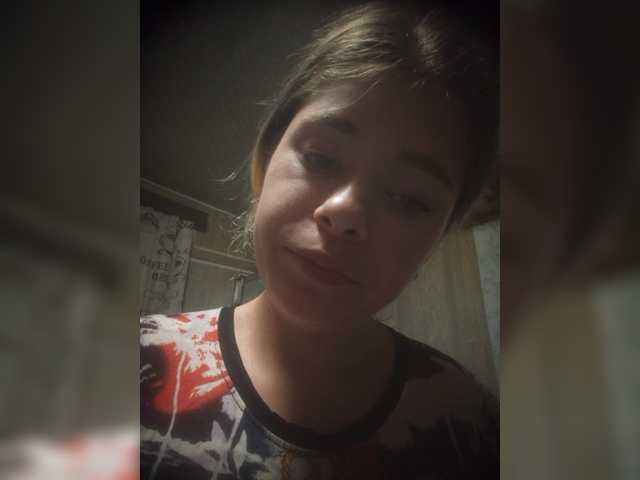 Mamamsi4 live cam on BongaCams