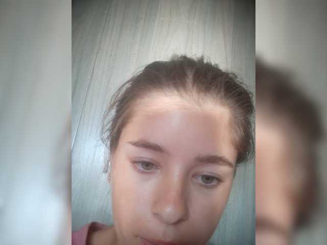 Mamamsi4 live cam on BongaCams