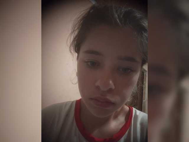 Mamamsi4 live cam on BongaCams