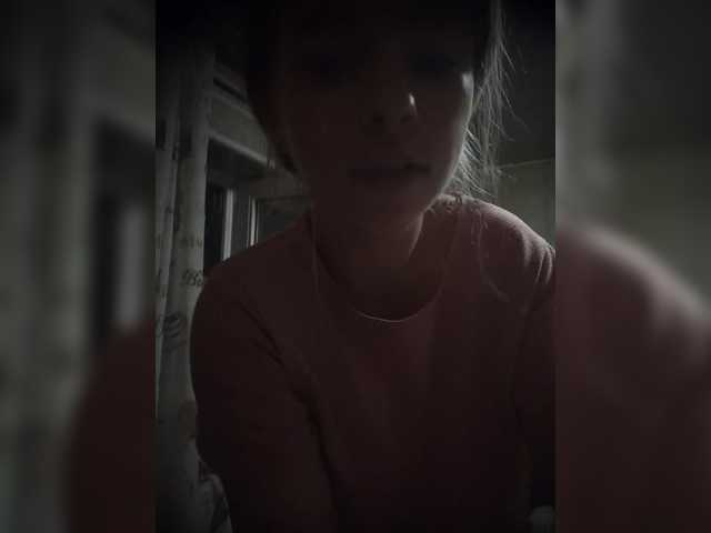 Mamamsi4 live cam on BongaCams