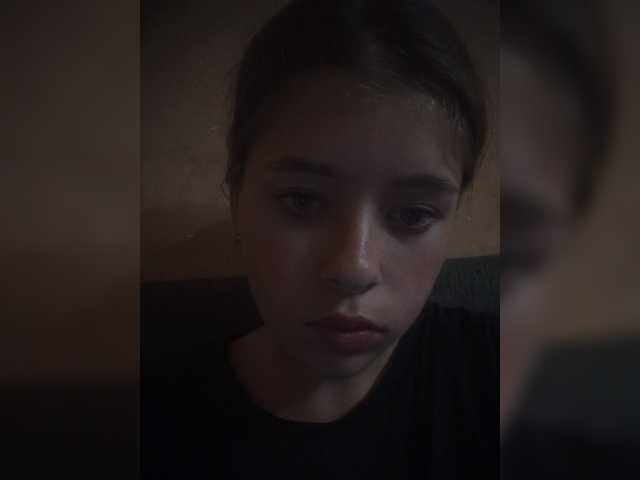 Mamamsi4 live cam on BongaCams