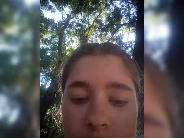 Mamamsi4 live cam on BongaCams