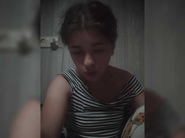 Mamamsi4 live cam on BongaCams