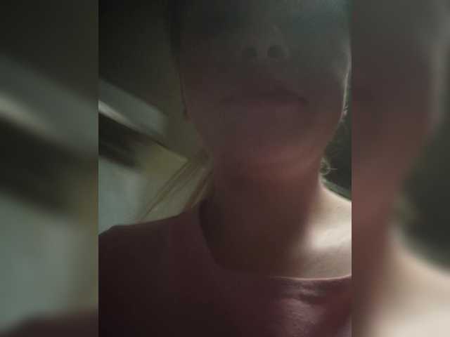 Mamamsi4 live cam on BongaCams