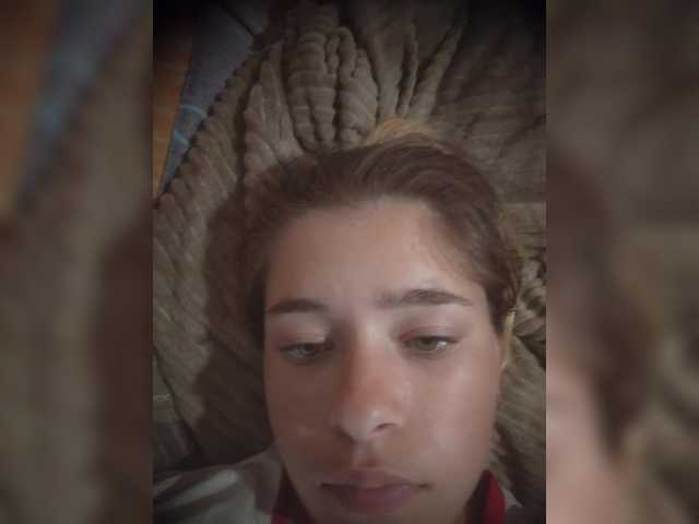 Mamamsi4 live cam on BongaCams