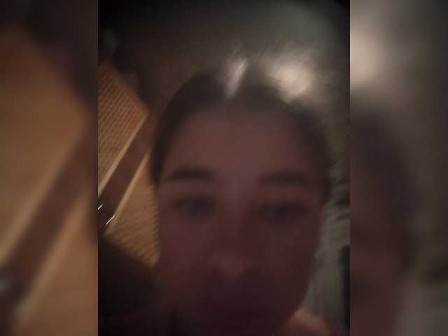 Mamamsi4 live cam on BongaCams