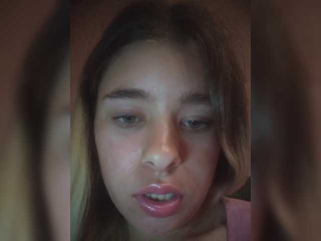 Mamamsi4 live cam on BongaCams