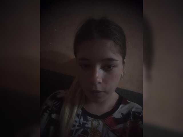 Mamamsi4 live cam on BongaCams