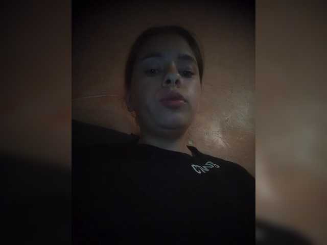Mamamsi4 live cam on BongaCams