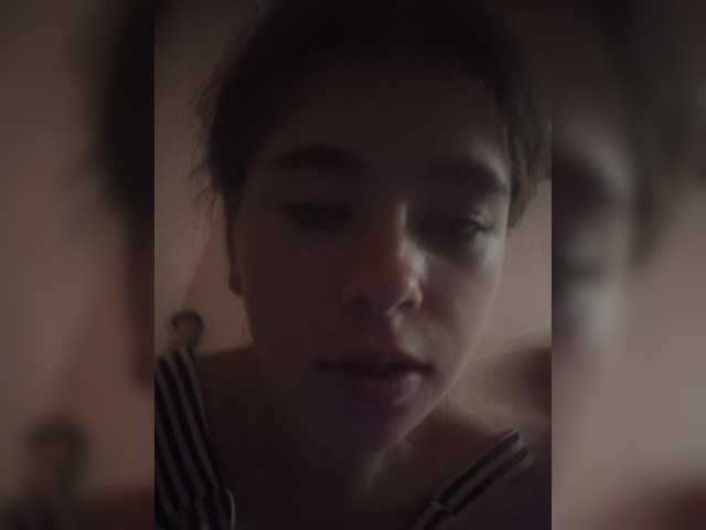Mamamsi4 live cam on BongaCams