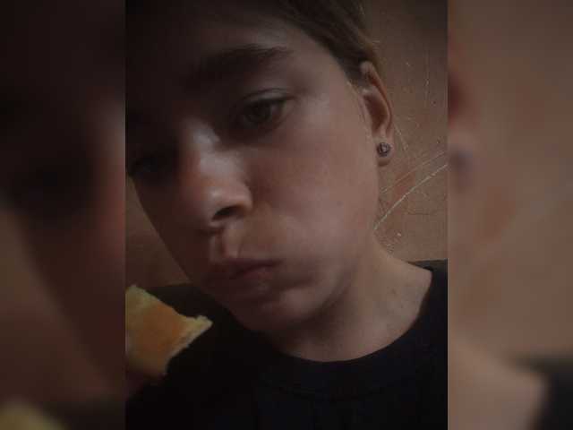 Mamamsi4 live cam on BongaCams
