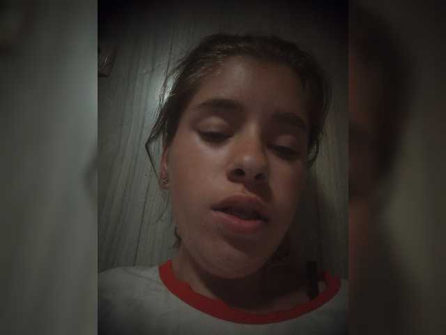 Mamamsi4 live cam on BongaCams