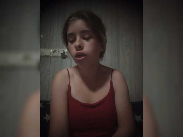 Mamamsi4 live cam on BongaCams