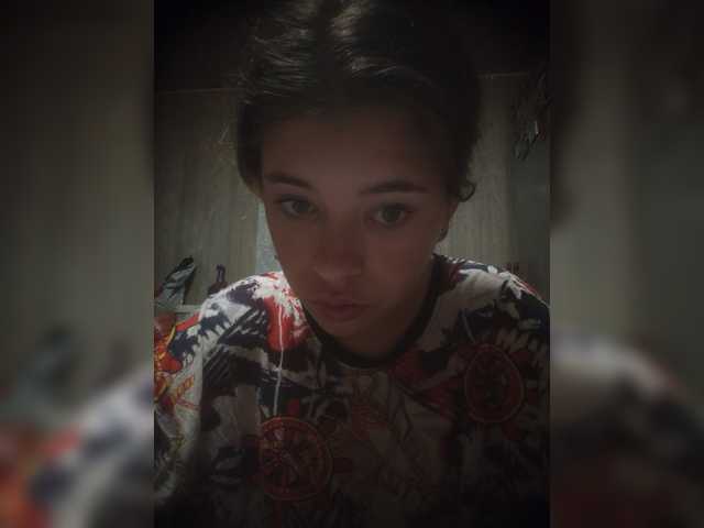 Mamamsi4 live cam on BongaCams