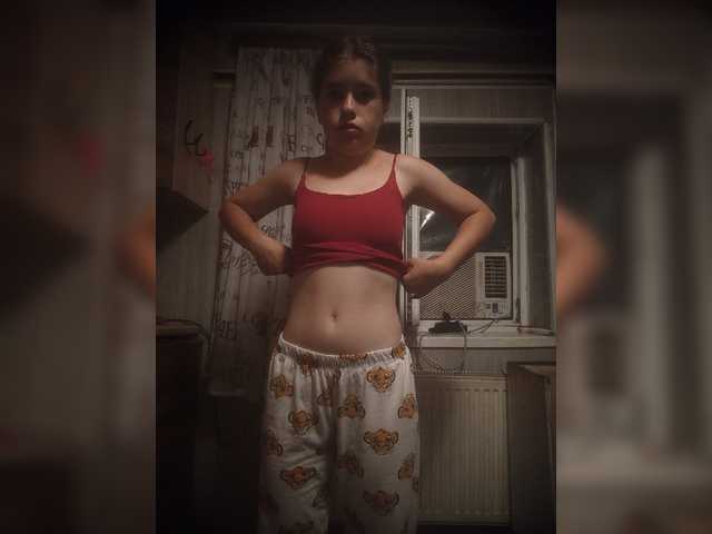 Mamamsi4 live cam on BongaCams