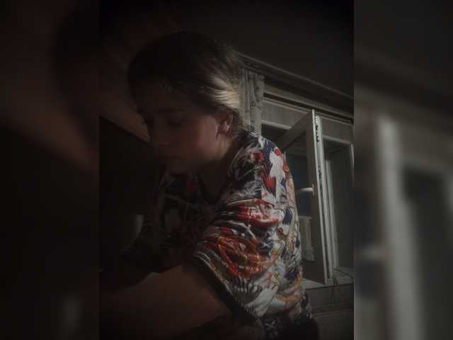 Mamamsi4 live webcam show