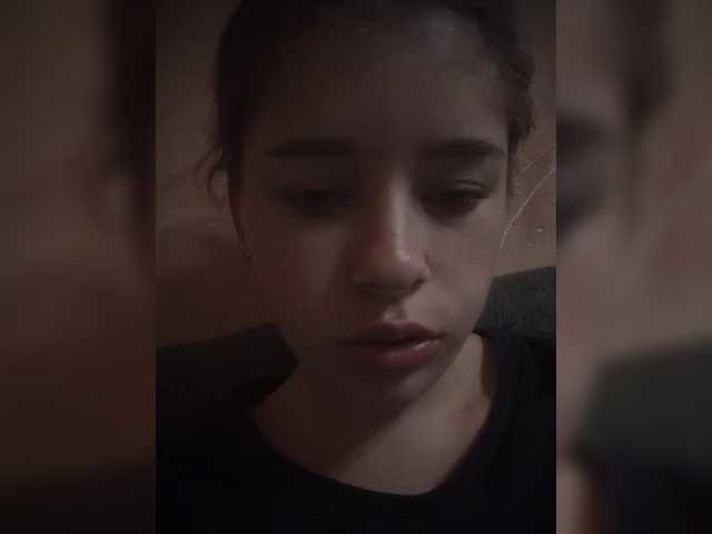 Mamamsi4 live cam on BongaCams