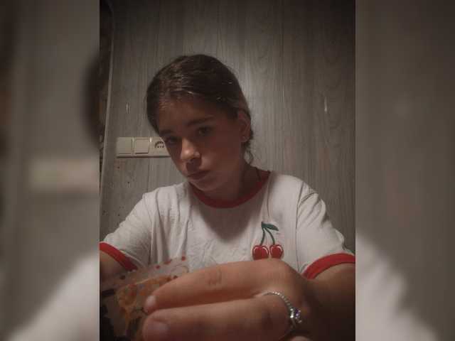 Mamamsi4 live cam on BongaCams