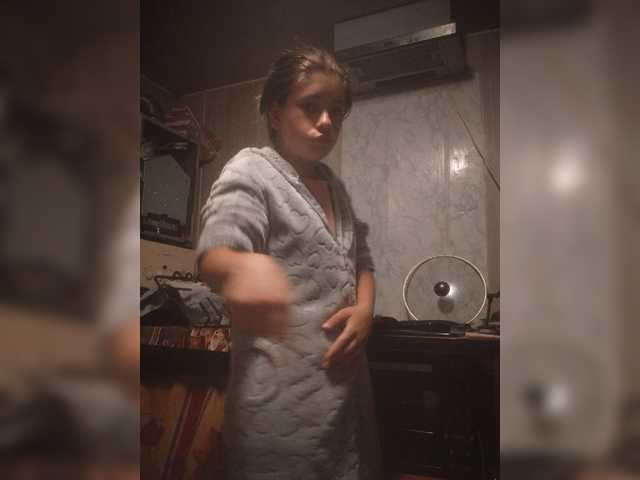 Mamamsi4 live cam on BongaCams