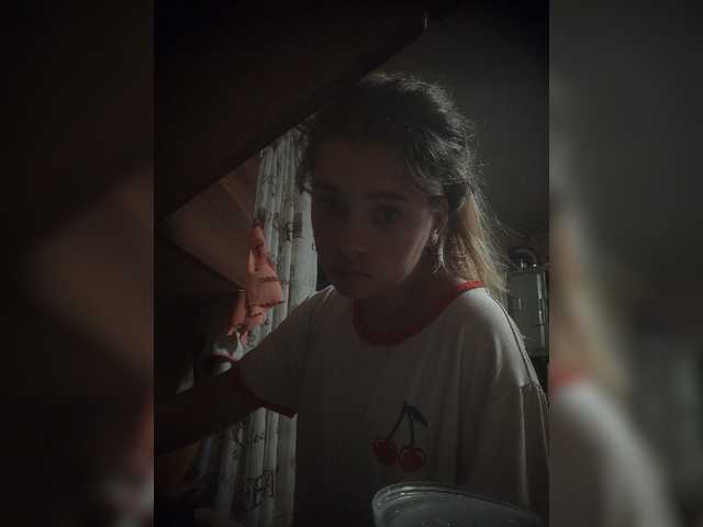 Mamamsi4 live cam on BongaCams