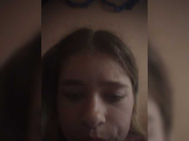 Mamamsi4 live cam on BongaCams
