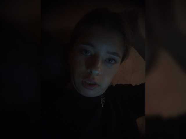 Mamamsi4 live cam on BongaCams
