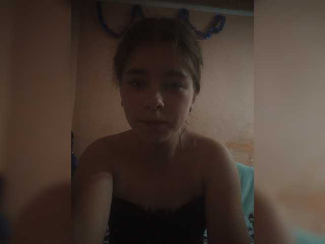 Mamamsi4 live cam on BongaCams