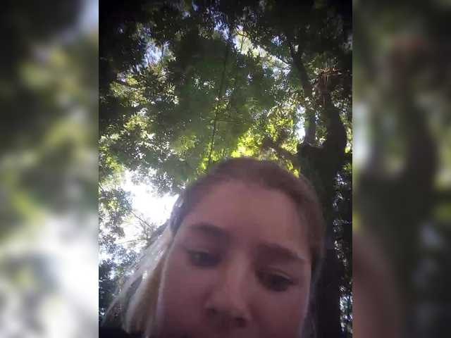 Mamamsi4 live cam on BongaCams