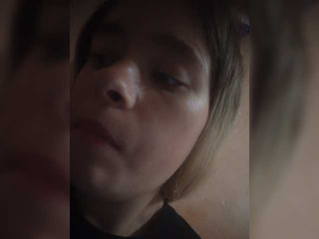 Mamamsi4 live cam on BongaCams