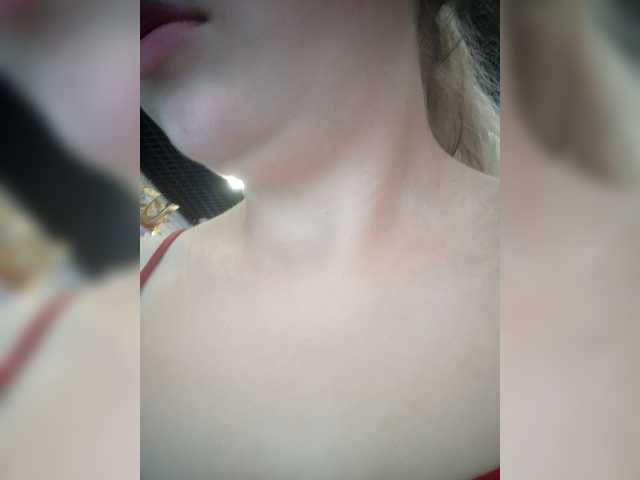 Mamamsi4 live cam on BongaCams