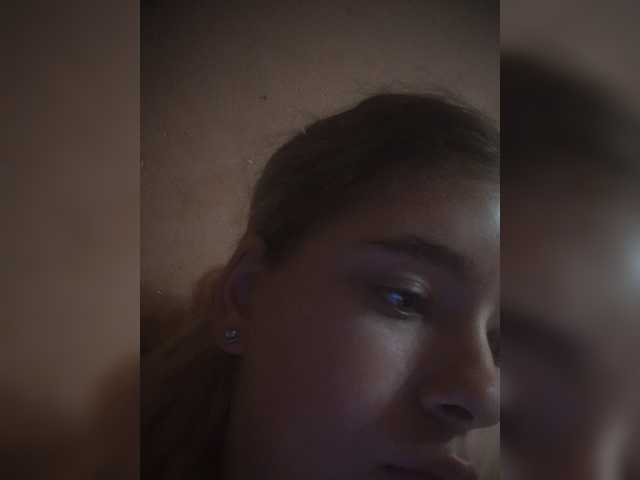 Mamamsi4 live cam on BongaCams