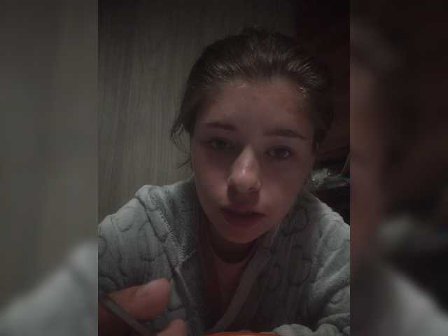 Mamamsi4 live cam on BongaCams