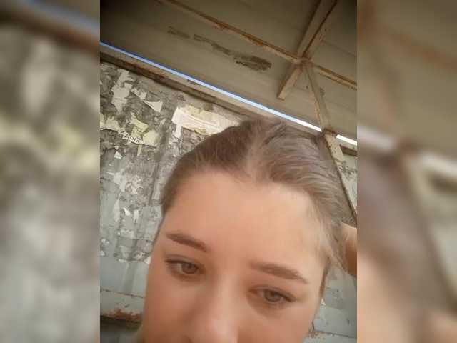 Mamamsi4 live cam on BongaCams