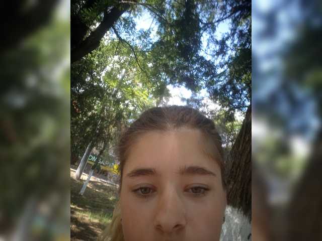 Mamamsi4 live cam on BongaCams