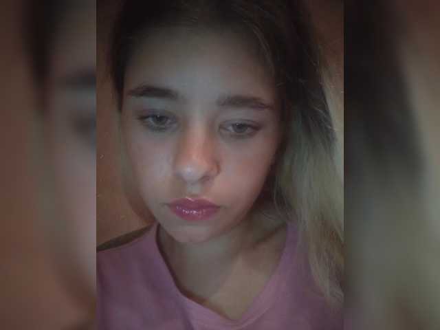Mamamsi4 live cam on BongaCams