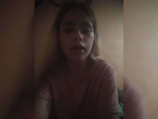 Mamamsi4 live cam on BongaCams
