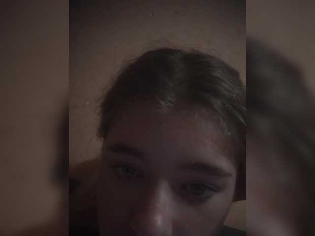 Mamamsi4 live cam on BongaCams