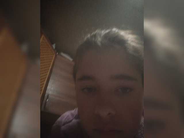 Mamamsi4 live cam on BongaCams