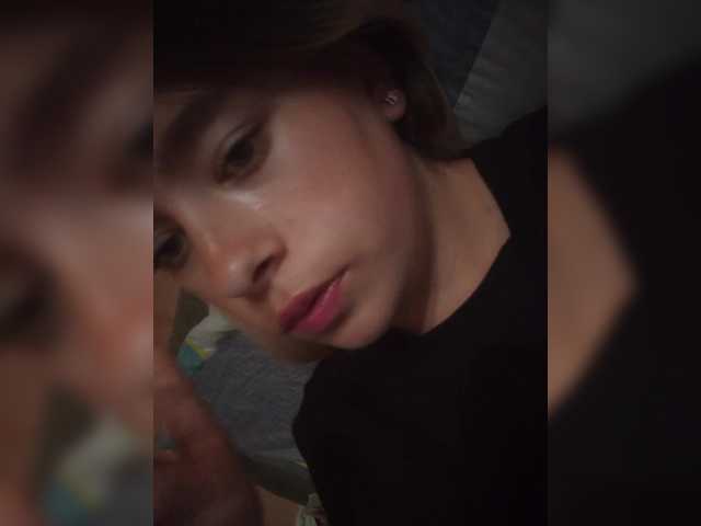 Mamamsi4 live cam on BongaCams