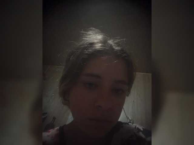 Mamamsi4 live cam on BongaCams
