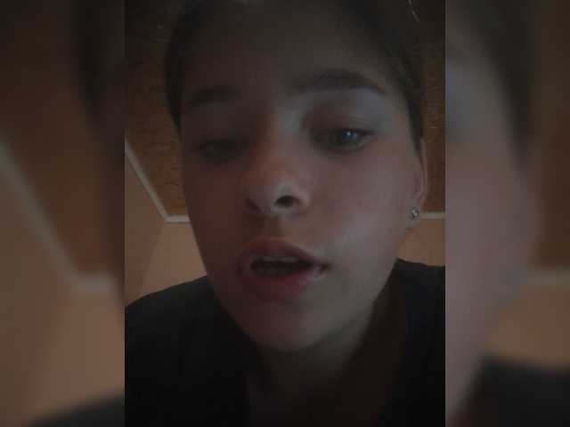 Mamamsi4 live cam on BongaCams