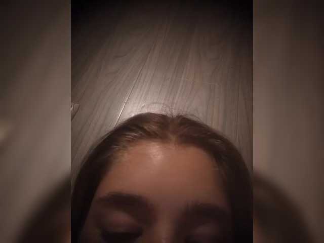 Mamamsi4 live cam on BongaCams