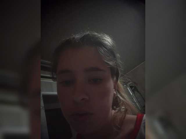 Mamamsi4 live cam on BongaCams