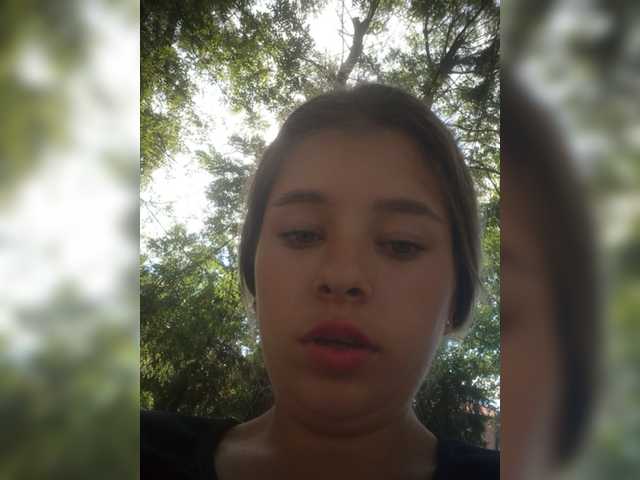 Mamamsi4 live webcam show