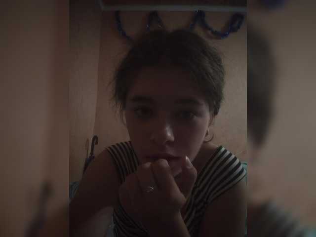 Mamamsi4 live cam on BongaCams