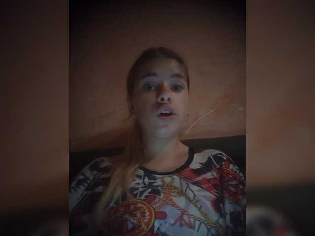 Mamamsi4 live cam on BongaCams