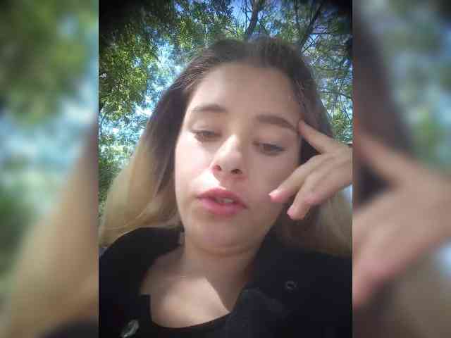 Mamamsi5 webcam