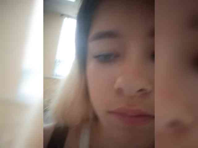 Mamamsi5 webcam