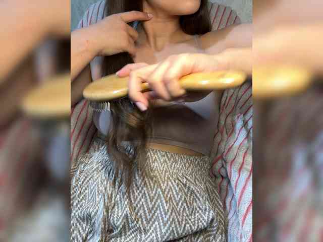 Alifiya28 webcam