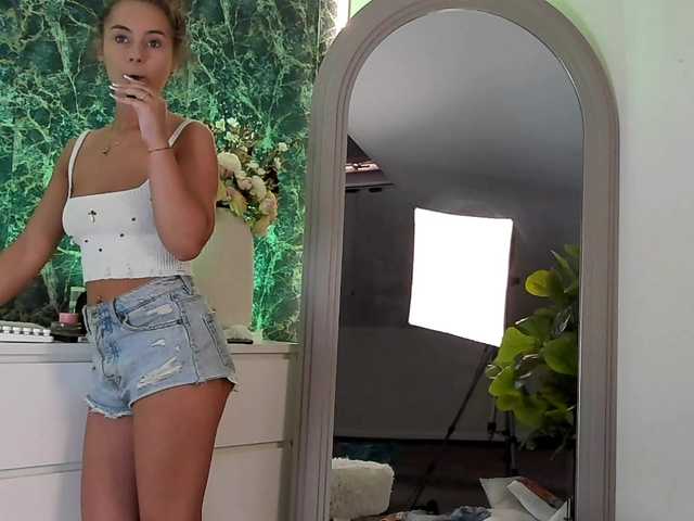 LilaVoxx live cam on BongaCams